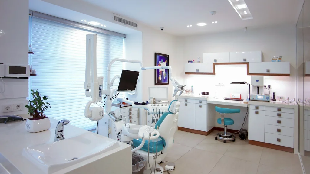 Contabilidade para Médicos, Dentistas e Clínicas em Alegrete/RS: Pessoa Física vs Pessoa Jurídica